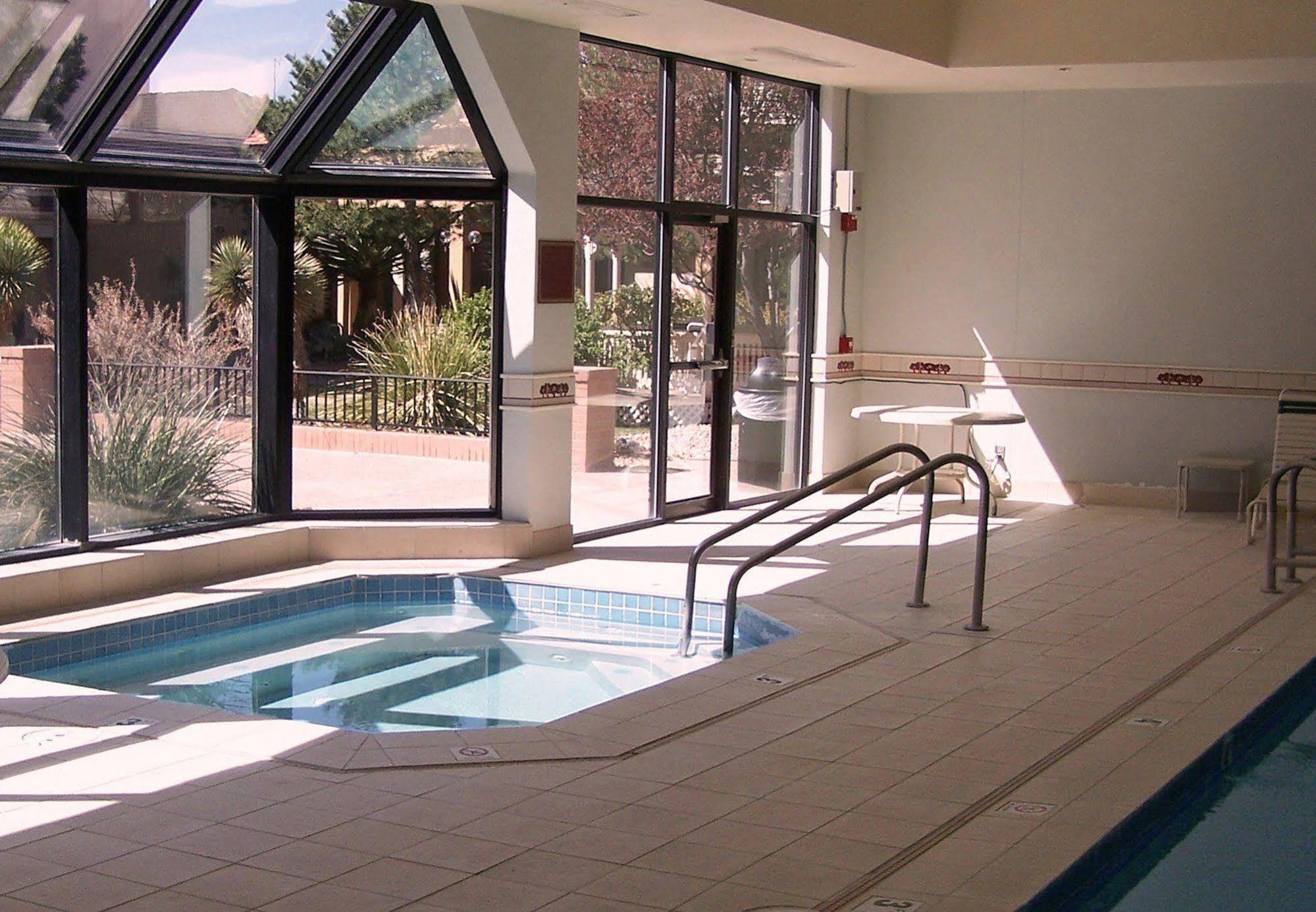 Courtyard By Marriott Albuquerque Airport Hotel Eksteriør billede