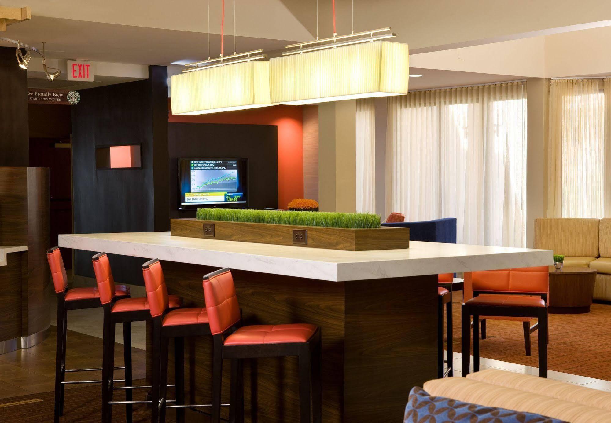 Courtyard By Marriott Albuquerque Airport Hotel Eksteriør billede