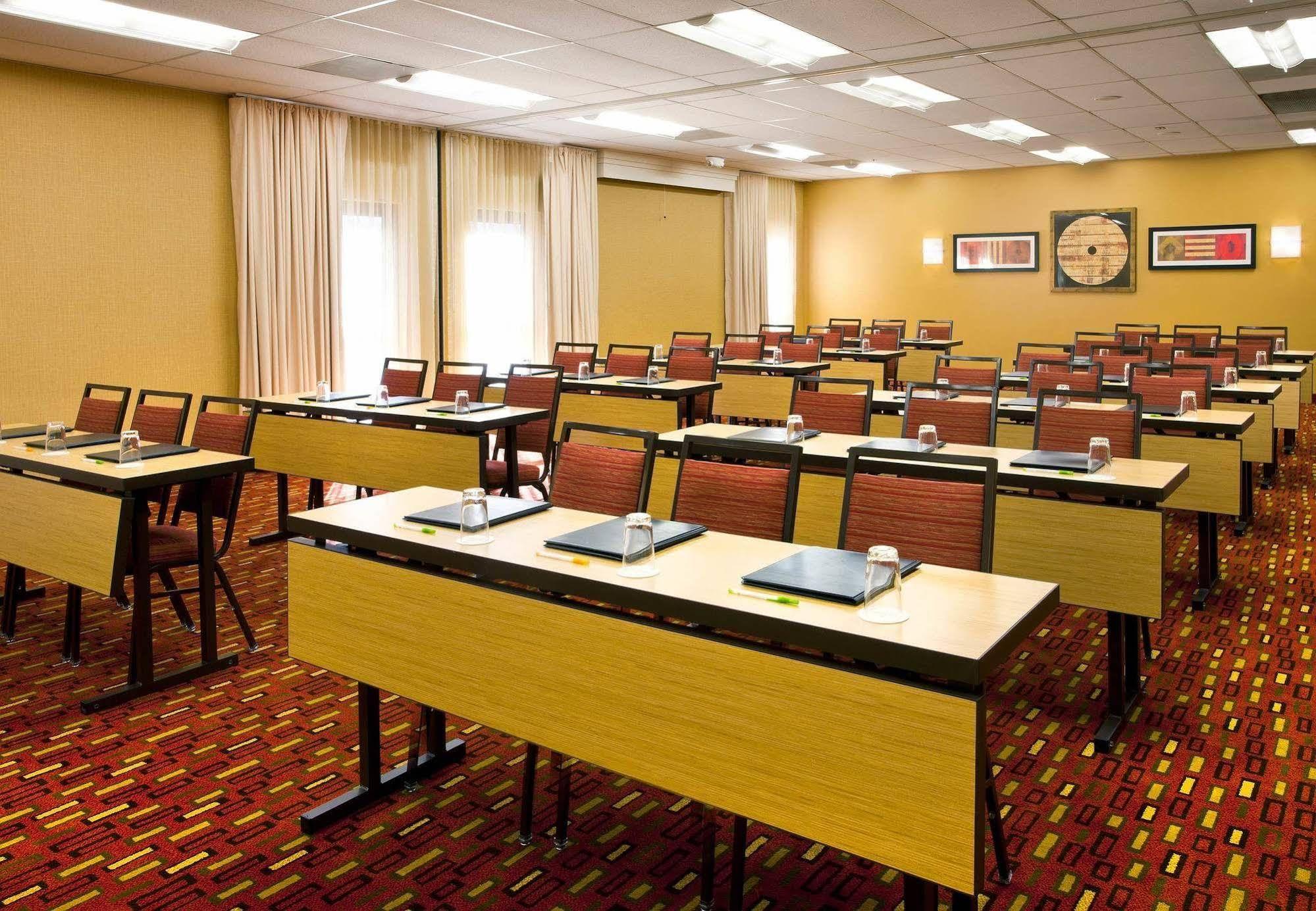 Courtyard By Marriott Albuquerque Airport Hotel Eksteriør billede